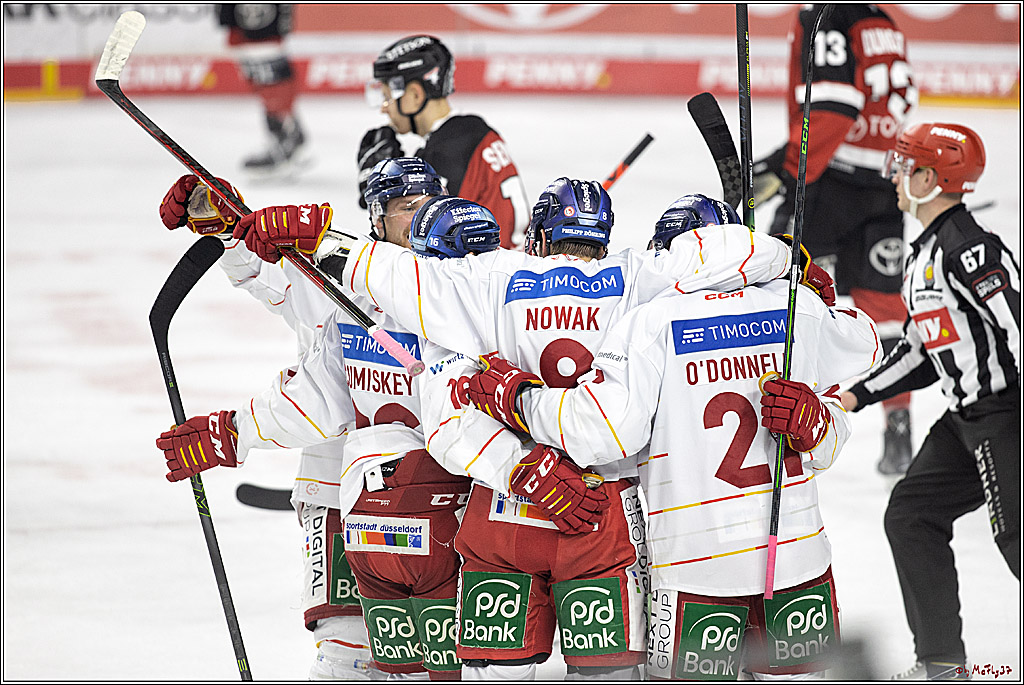 PENNY DEL;  Koelner Haie - Duesseldorfer EG; Koeln, 19.10.2021